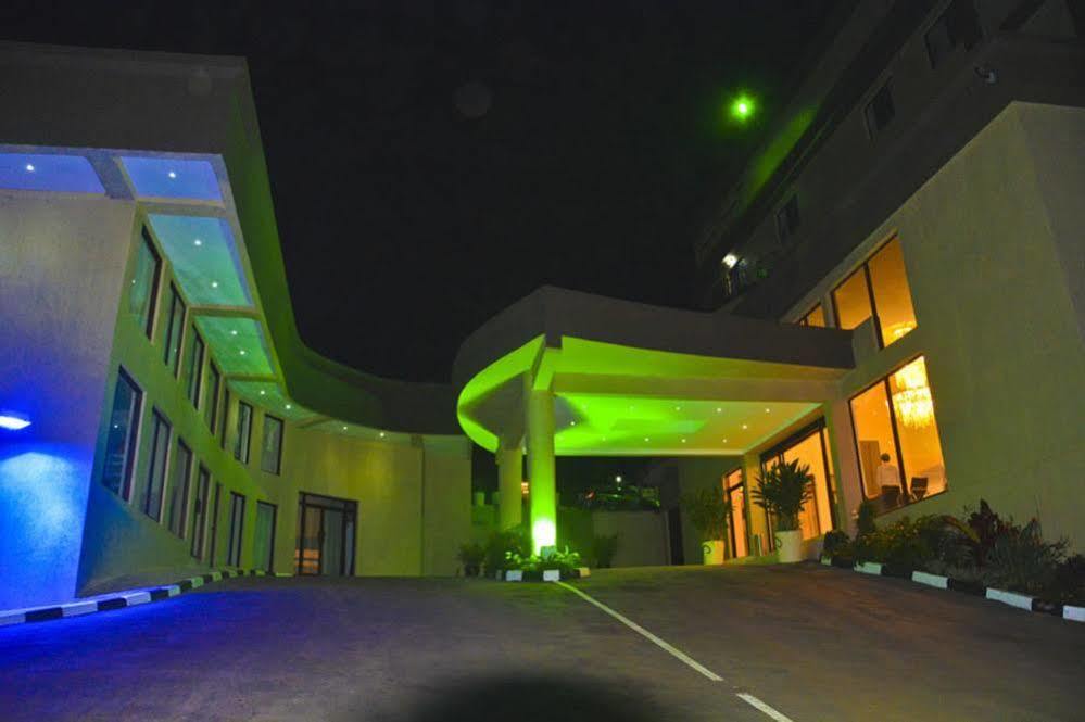 โรงแรมวิลลา ปอร์โตฟีโน คิกาลี ภายนอก รูปภาพ